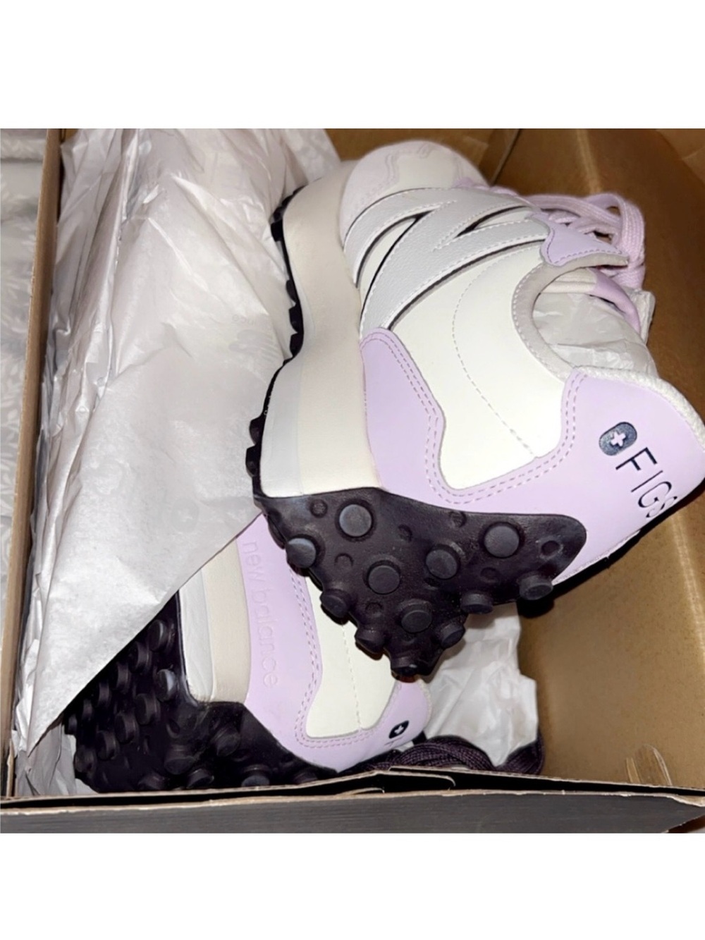 FIGS lilac/ lavender haze new balance 327 NWOT